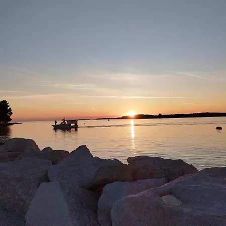 דירה App Zara Park פולה